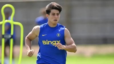 Дастан Сәтпаев "Челсиде" ойыншы нөмірін алды