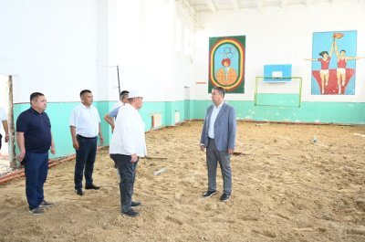 ҚАЗАЛЫДА 6 МЕКТЕПКЕ АҒЫМДАҒЫ ЖӨНДЕУ ЖҰМЫСТАРЫ ЖҮРГІЗІЛУДЕ