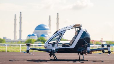 Қазақстанда алғаш рет жолаушысы бар ұшқышсыз аэротакси әуеге көтерілді