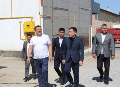 МЕРДІГЕРГЕ ТЕМІРЖОЛ ВОКЗАЛЫНЫҢ ҚҰРЫЛЫСЫН АЯҚТАП, ЕЛ ИГІЛІГІНЕ ТАБЫСТАУ МІНДЕТТЕЛДІ