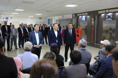 АУДАН ӘКІМІ ҚАРАКЕТКЕН ЖӘНЕ М.ШӘМЕНОВ АУЫЛЫНЫҢ ТҰРҒЫНДАРЫМЕН КЕЗДЕСІП, ҰСЫНЫС-ПІКІРЛЕРІН ТЫҢДАДЫ